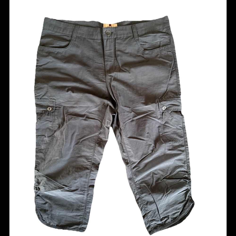 Woolrich Trek Light Capri Grey Size 8 Women’s Hiking Cotton
